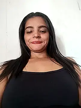 Snapshot of leidi-95- chatting on 04-26-26, 06:16 leidi-95- online show from 04-26-26, 06:16