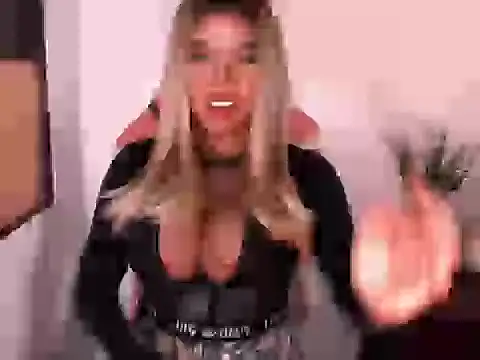 Zandralopez online show from 07-04-26, 11:05
