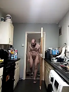 Snapshot of Jimbo4928 chatting on 04-11-26, 07:45 Jimbo4928 online show from 04-11-26, 07:45