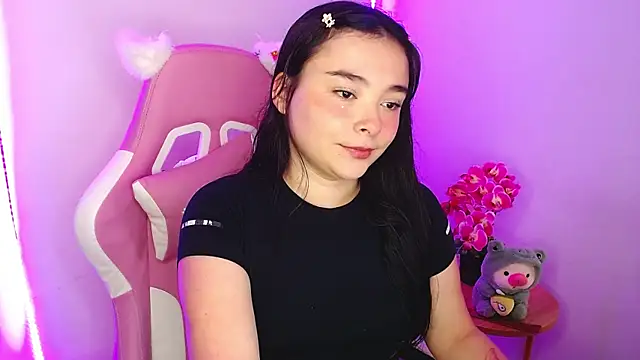 Snapshot of Nahia_Brm chatting on 05-28-26, 02:58 Nahia Brm online show from 05-28-26, 02:58