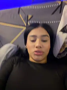 Snapshot of AlisonBeltran1 chatting on 06-09-26, 04:13 AlisonBeltran1 online show from 06-09-26, 04:13