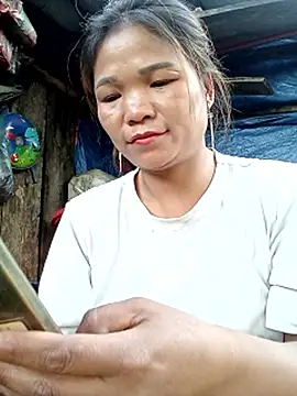 Snapshot of maymay121 chatting on 05-14-26, 11:17 maymay121 online show from 05-14-26, 11:17