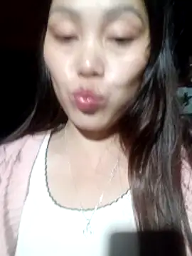 Snapshot of Abi-ni chatting on 05-10-26, 10:37 Abi-ni online show from 05-10-26, 10:37