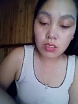 Snapshot of Abi-ni chatting on 05-17-26, 10:44 Abi-ni online show from 05-17-26, 10:44