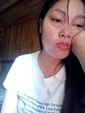 Snapshot of Abi-ni chatting on 05-21-26, 02:40 Abi-ni online show from 05-21-26, 02:40
