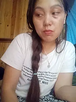 Snapshot of Abi-ni chatting on 05-22-26, 07:15 Abi-ni online show from 05-22-26, 07:15