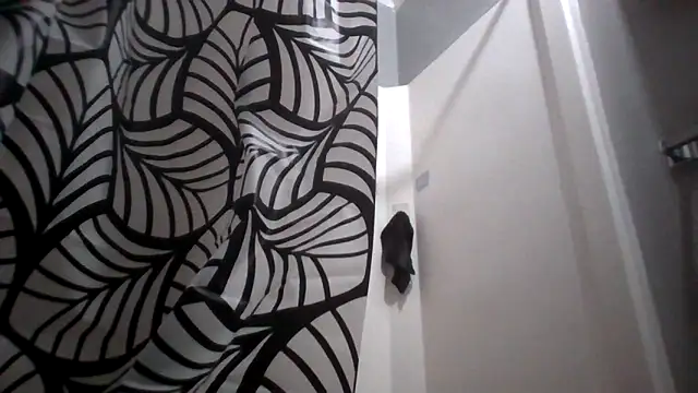 Snapshot of Envyussfantasy chatting on 04-13-26, 01:16 Envyussfantasy online show from 04-13-26, 01:16