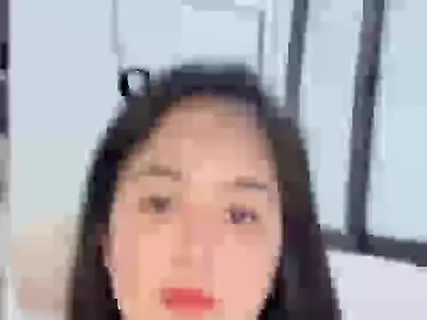 Snapshot of AmyLinee_1 chatting on 06-13-26, 08:12 AmyLinee 1 online show from 06-13-26, 08:12