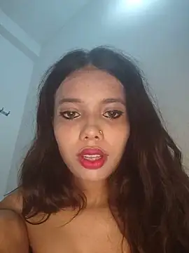 Snapshot of Candyy_crushh chatting on 06-17-26, 08:21 Candyy crushh online show from 06-17-26, 08:21