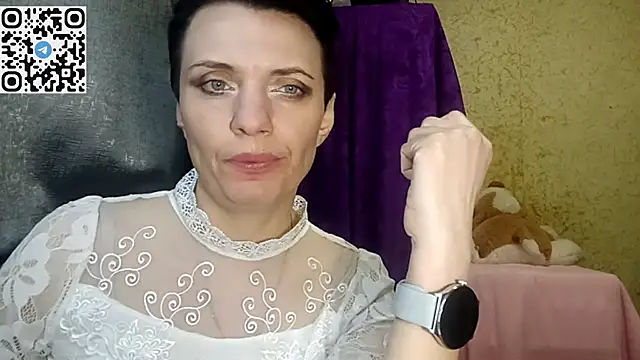 HotMamaQueen234 online show from 04-05-26, 05:54