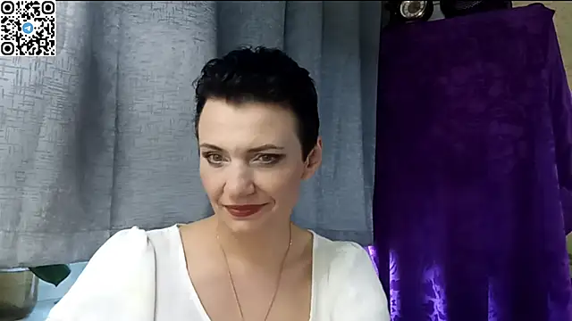 HotMamaQueen234 online show from 04-19-26, 01:10
