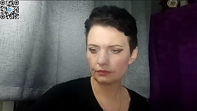 HotMamaQueen234 online show from 05-01-26, 07:40