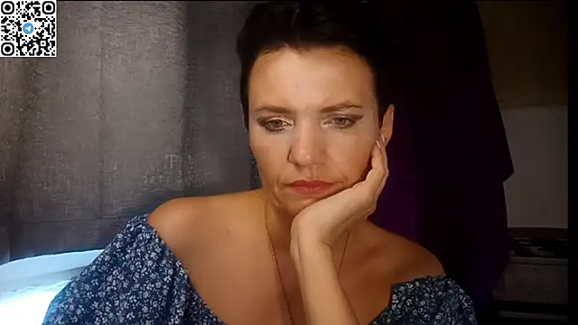 Snapshot of HotMamaQueen234 chatting on 07-01-26, 11:56 HotMamaQueen234 online show from 07-01-26, 11:56