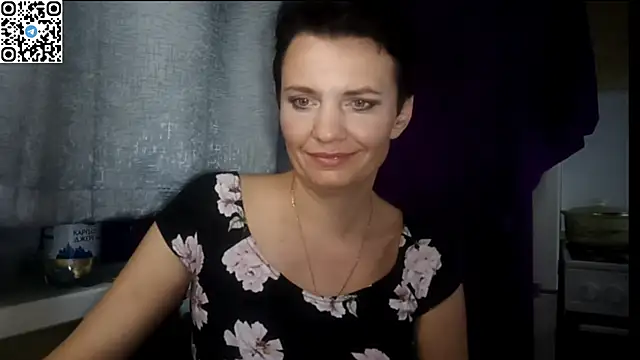 Snapshot of HotMamaQueen234 chatting on 07-17-26, 10:58 HotMamaQueen234 online show from 07-17-26, 10:58