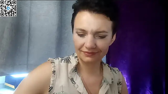 Snapshot of HotMamaQueen234 chatting on 07-19-26, 11:25 HotMamaQueen234 online show from 07-19-26, 11:25