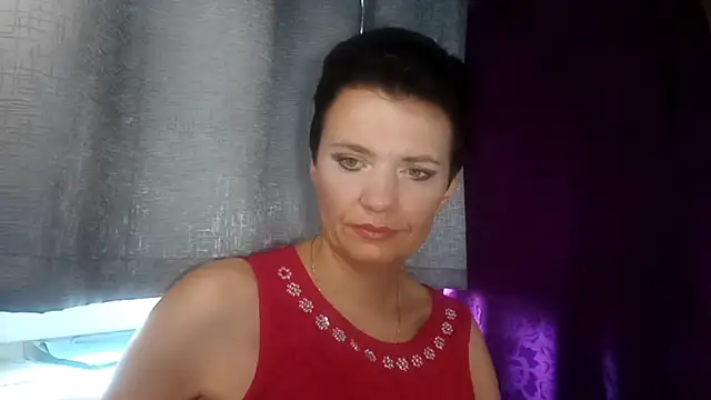 Snapshot of HotMamaQueen234 chatting on 07-24-26, 07:06 HotMamaQueen234 online show from 07-24-26, 07:06