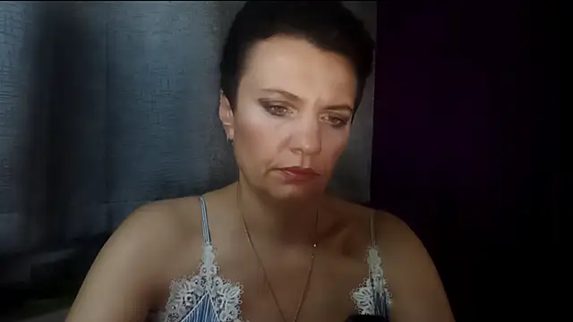 Snapshot of HotMamaQueen234 chatting on 07-28-26, 09:25 HotMamaQueen234 online show from 07-28-26, 09:25