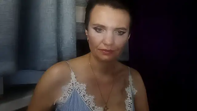 Snapshot of HotMamaQueen234 chatting on 08-05-26, 11:06 HotMamaQueen234 online show from 08-05-26, 11:06
