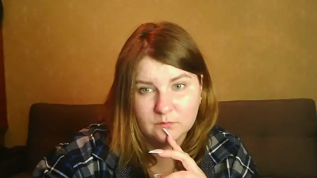 Snapshot of Minisstra chatting on 04-07-26, 05:35 Minisstra online show from 04-07-26, 05:35