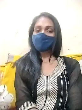 Snapshot of Sonam_y chatting on 03-24-26, 03:50 Sonam y online show from 03-24-26, 03:50