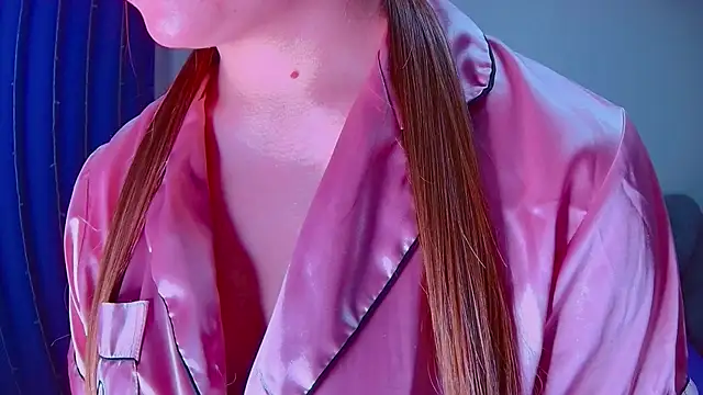 Snapshot of CarrollNancy chatting on 04-07-26, 01:33 CarrollNancy online show from 04-07-26, 01:33