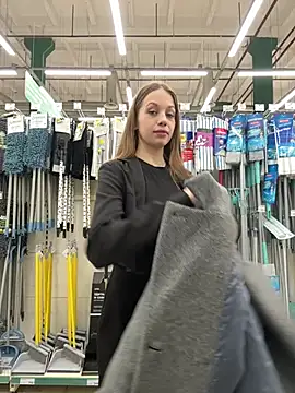 Olivia Jemison online show from 04-04-26, 07:39