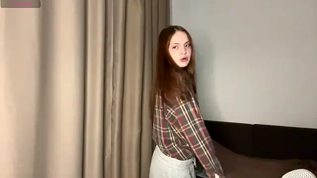 SparkSkarlet online show from 04-21-26, 04:45