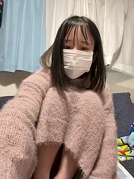 Snapshot of Mika-chan chatting on 04-07-26, 02:06 Mika-chan online show from 04-07-26, 02:06