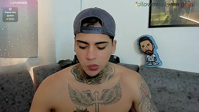 sweetlatinoboy online show from 06-11-26, 12:25