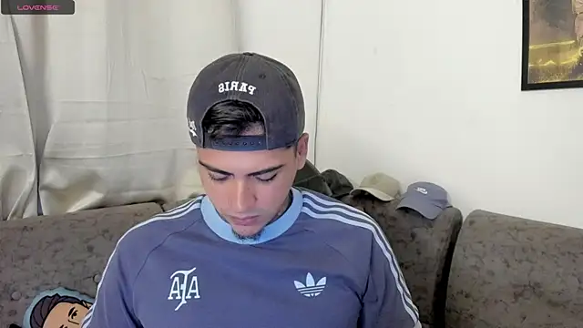 Snapshot of sweetlatinoboy chatting on 08-05-26, 10:07 sweetlatinoboy online show from 08-05-26, 10:07