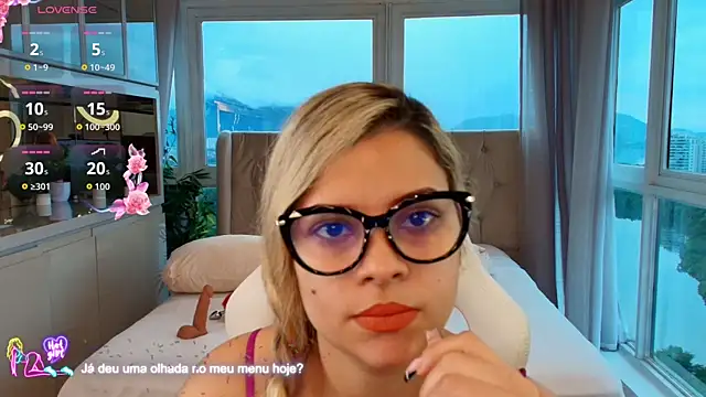 Snapshot of Florence_Ford chatting on 06-17-26, 11:12 Florence Ford online show from 06-17-26, 11:12