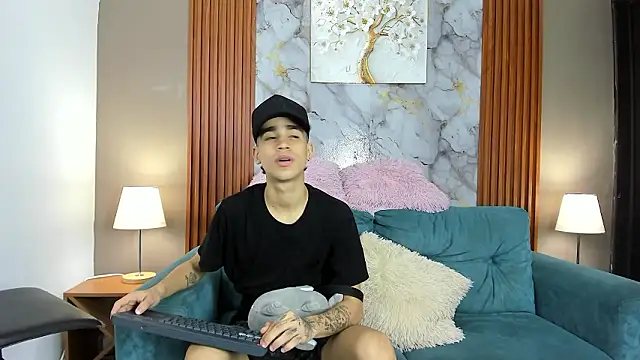 NAUGHTY BOYS1 online show from 03-19-26, 07:29
