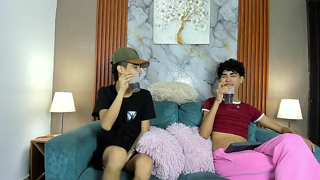 NAUGHTY BOYS1 online show from 04-08-26, 07:14