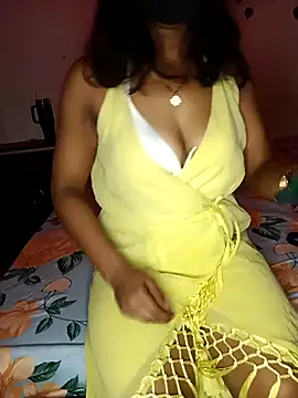 mayakapoor880 online show from 04-30-26, 06:47