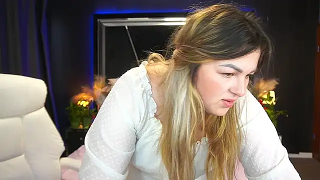 AlissyaGrayy online show from 05-17-26, 05:49