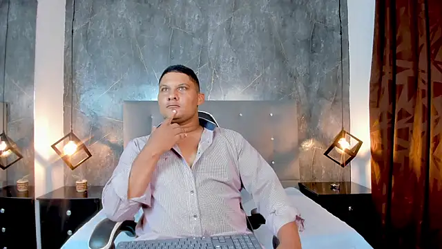 Liam Carters online show from 03-25-26, 11:49