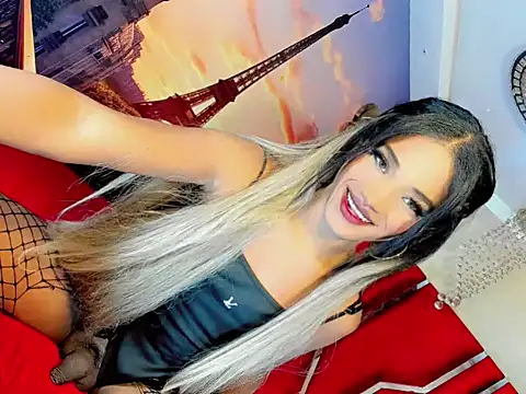 Snapshot of Paola_Delfino chatting on 04-10-26, 10:53 Paola Delfino online show from 04-10-26, 10:53