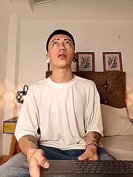 Yoshua Smith online show from 03-18-26, 01:14