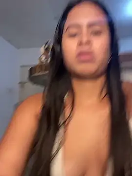 lucirganaxxx online show from 04-23-26, 02:35