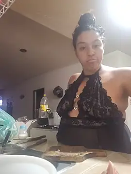 Snapshot of Scarlettt_Kiss chatting on 04-07-26, 03:18 Scarlettt Kiss online show from 04-07-26, 03:18