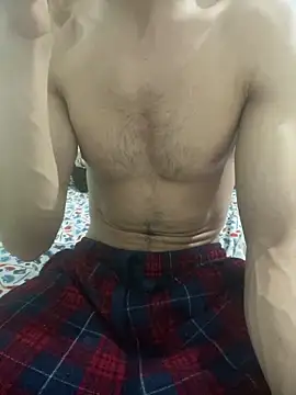 Snapshot of alextn22 chatting on 04-19-26, 11:40 alextn22 online show from 04-19-26, 11:40