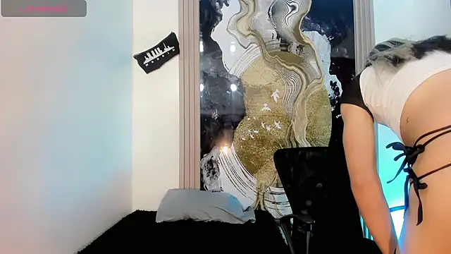Snapshot of Tiffany_Velanyer__ chatting on 07-17-26, 03:35 Tiffany Velanyer online show from 07-17-26, 03:35