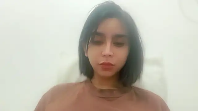 Snapshot of McNuggetsAngel chatting on 05-20-26, 04:35 McNuggetsAngel online show from 05-20-26, 04:35