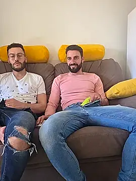 AmicisegretiITA online show from 04-08-26, 02:28