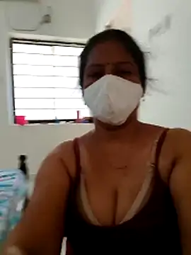 Snapshot of tamil_manjalmaami chatting on 05-13-26, 01:14 tamil manjalmaami online show from 05-13-26, 01:14