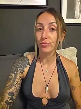 NicoleKaiser online show from 05-24-26, 07:19