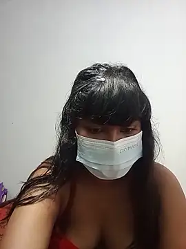Snapshot of honeyi_babe chatting on 06-16-26, 01:36 honeyi babe online show from 06-16-26, 01:36