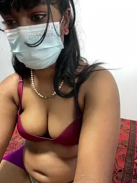 Snapshot of honeyi_babe chatting on 06-19-26, 08:23 honeyi babe online show from 06-19-26, 08:23