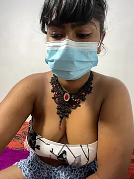 Snapshot of honeyi_babe chatting on 07-17-26, 06:02 honeyi babe online show from 07-17-26, 06:02