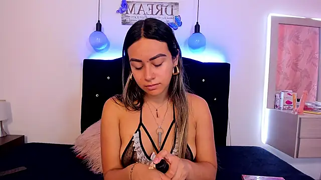 Sia messy online show from 03-19-26, 01:37